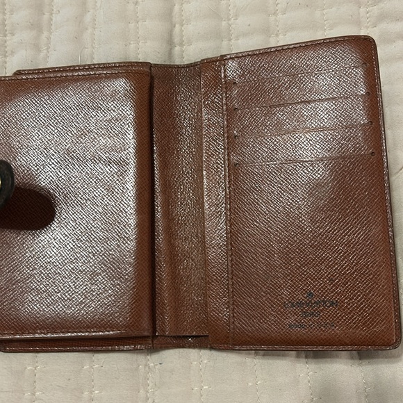 Vintage Louis Vuitton French wallet great condition - Picture 2 of 6